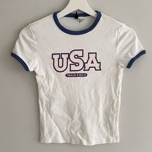 Bundle me! H&M USA tee